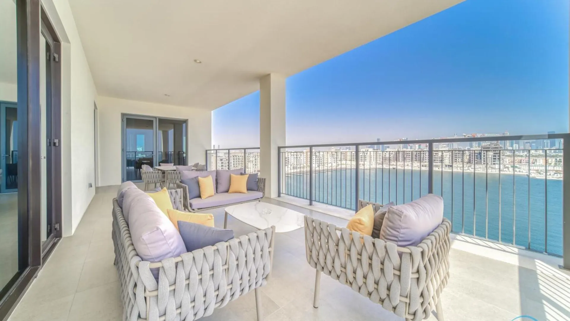 Peaceful 4Br Penthouse With Assistant Room At Le Pont Jumeirah By Deluxe Holiday Homes Dubai 0*,  United Arab Emirates