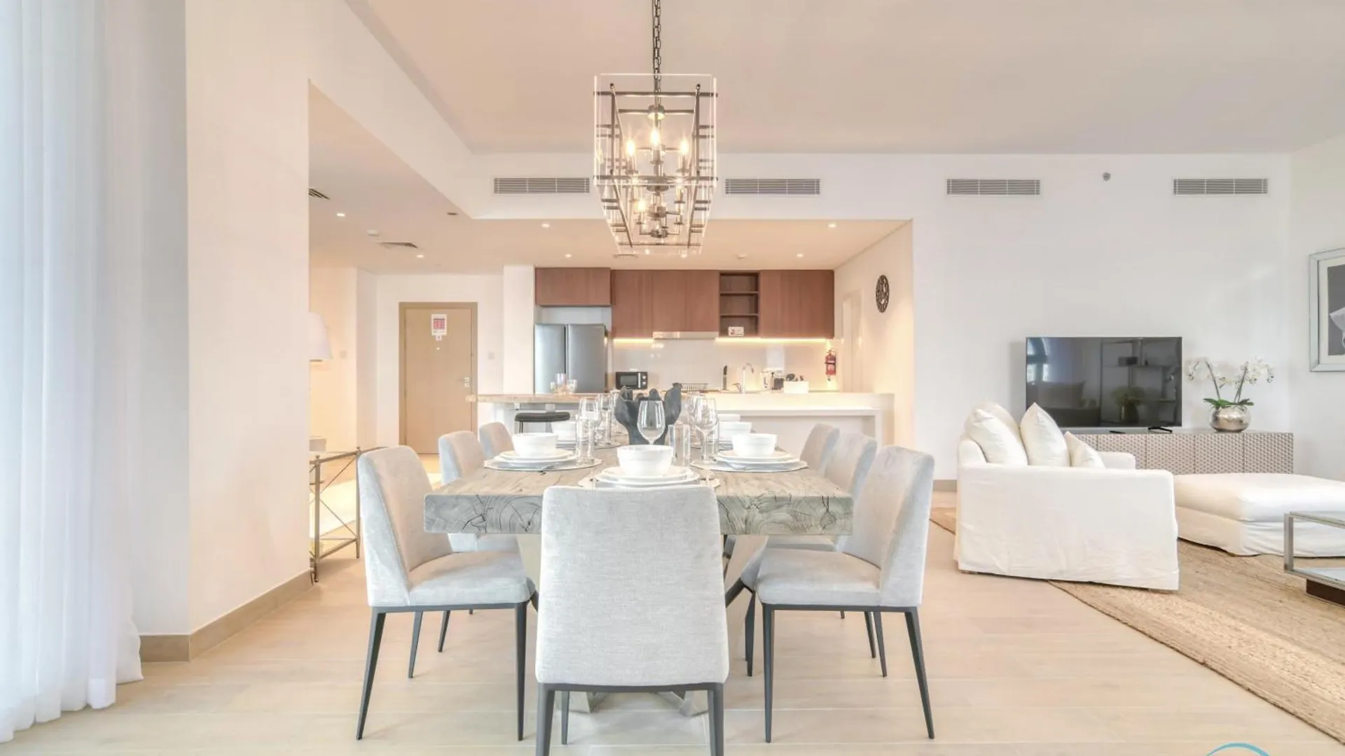 Apartment Peaceful 4Br Penthouse With Assistant Room At Le Pont Jumeirah By Deluxe Holiday Homes Dubai United Arab Emirates